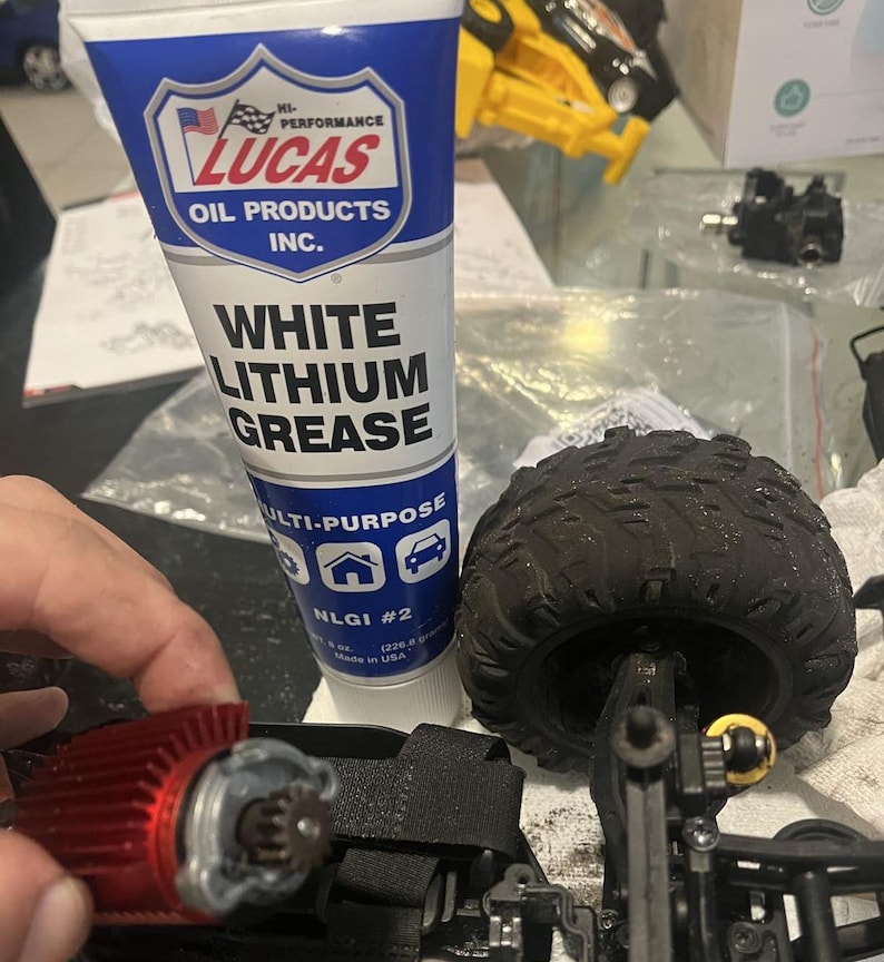 White Lithium Grease, Multi-Purpose Lubricant, Lucas Oil 10533 White Lithium Grease Lube, 8oz
