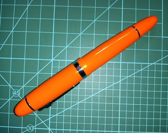 Orange Classic Heavy Fountain Pen, Medium Nib Silver Trim Large Fountain Pen; Writing, Calligraphy, Drawing, Inking, Diary, Midory