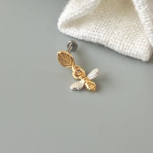 Dangle Bee Helix Tragus Earring 16G 18G Gold Leaf Helix Stud Silver Cartilage Ear Piercing Push Pin Titanium Flat Back Threadless Post