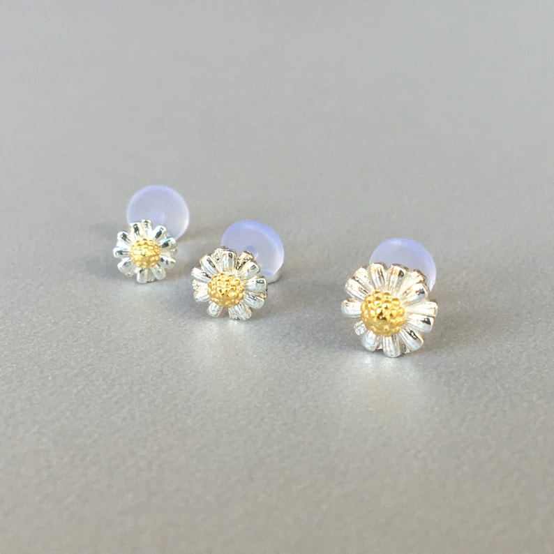 Silver Daisy Flower Helix Earring Flower Forward Helix Earring Etsy