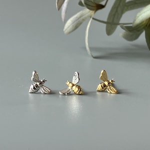 16G 18G 20G Dainty Bee Helix Earring Silver Tragus Stud Two Tone Cartilage Piercing Jewelry Push in Pin Titanium Flat Back Threadless Post