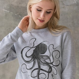 Octopus Japanese Calligraphy Sweatshirt Gyotaku Traditional Ukiyo-e Japan Kanji Anime Manga Kyoto Gift Kawaii Printed Womens Mens Jumper Top