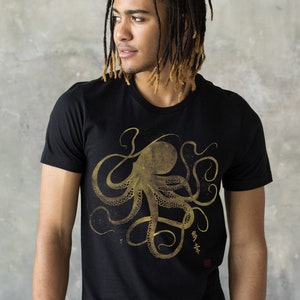 Octopus Japanese Calligraphy T Shirt Gyotaku Traditional Art Japan Anime Manga Gold Print Yoga Martial Arts Printed Tee