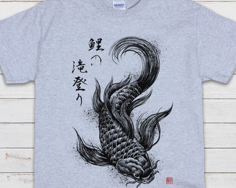 Koi Karpfen Japanische Kalligraphie T Shirt Traditionelle Kunst Japan Kanji SchriftDruck Yoga Kampfkunst Drachen Samurai Herren Damen Bedruckt T-Shirt