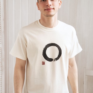 Japanisches T-Shirt Enso Circle Japan Kalligraphie Buddhismus Buddhismus Buddhismus Zen Kampfsport Inspiration ästhetischer Kausal Siebdruck Tee Bild 4