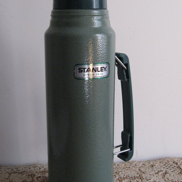 Vintage Stanley Thermos Bottle-Aladdin Division Of PMI, Brentwood Tn. 1 Liter Capacity For Hot/Cold Beverages-Green...Reshopgoods