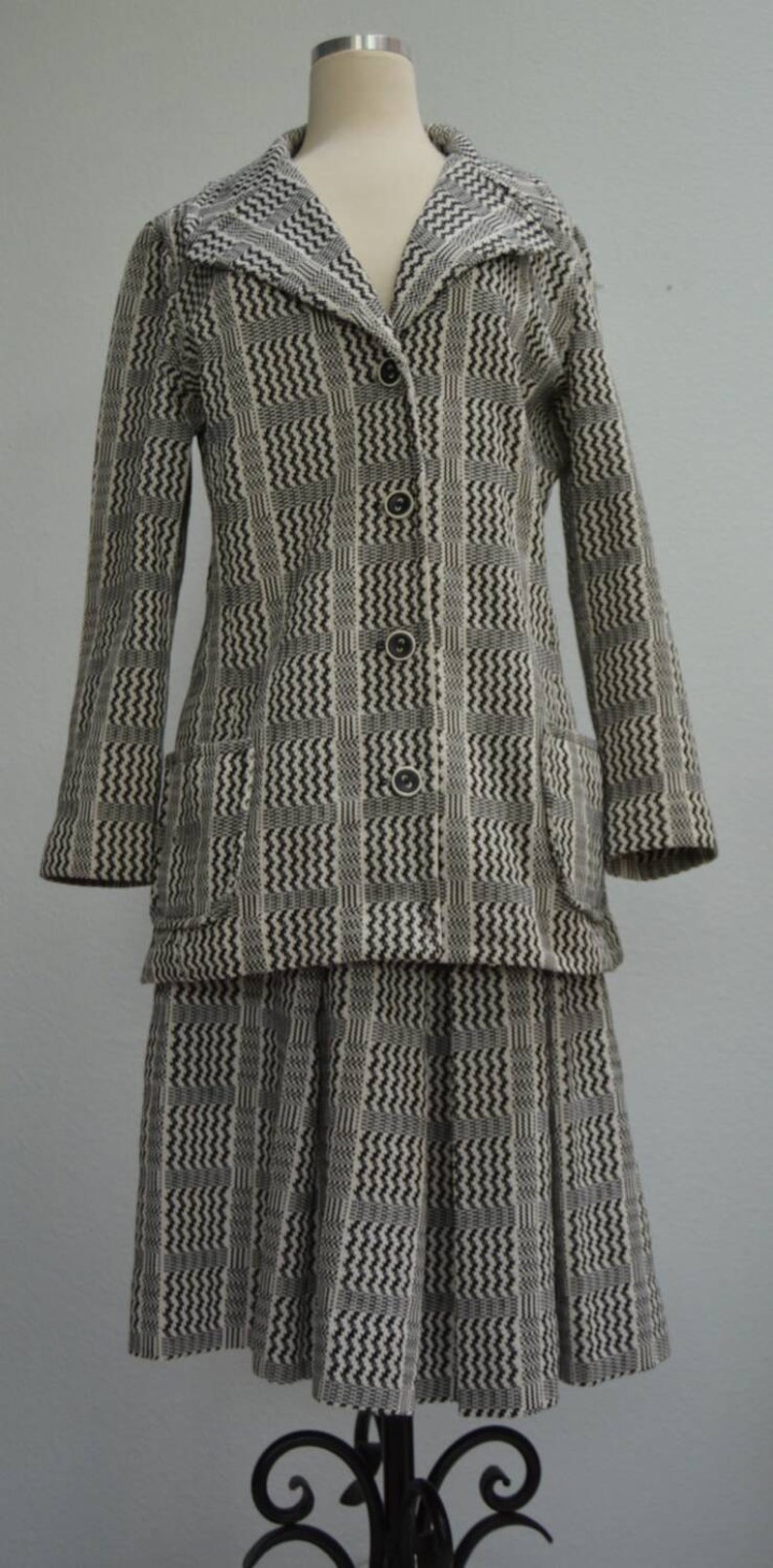 BlackWhite Patterned Jacket /& Skirt Suit