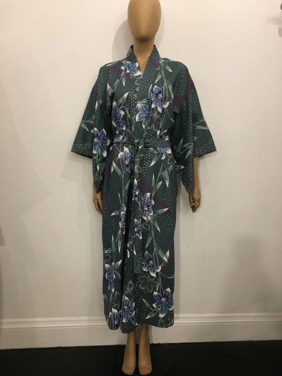 Vintage kimono robe