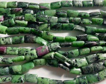 天然ルビーゾイサイト 12x8x5mm 平らな長方形の宝石ビーズ - 15.5