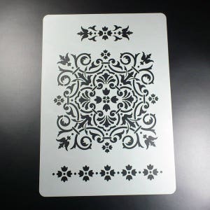 Stencil Ornament Intarsia - BS17