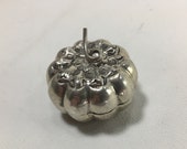 Vintage Silver Pumpkin Box, Cambodian Khmer royal silver, (SBP2), jewelry holder, ring box, trinket, keepsake, snuff, stash, collectible