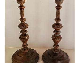 Kazuさま専用 アンティーク オーク材 キャンドルスタンド ペア アンティーク ペア 彫刻入りオーク材キャンドルスタンド 11 インチ