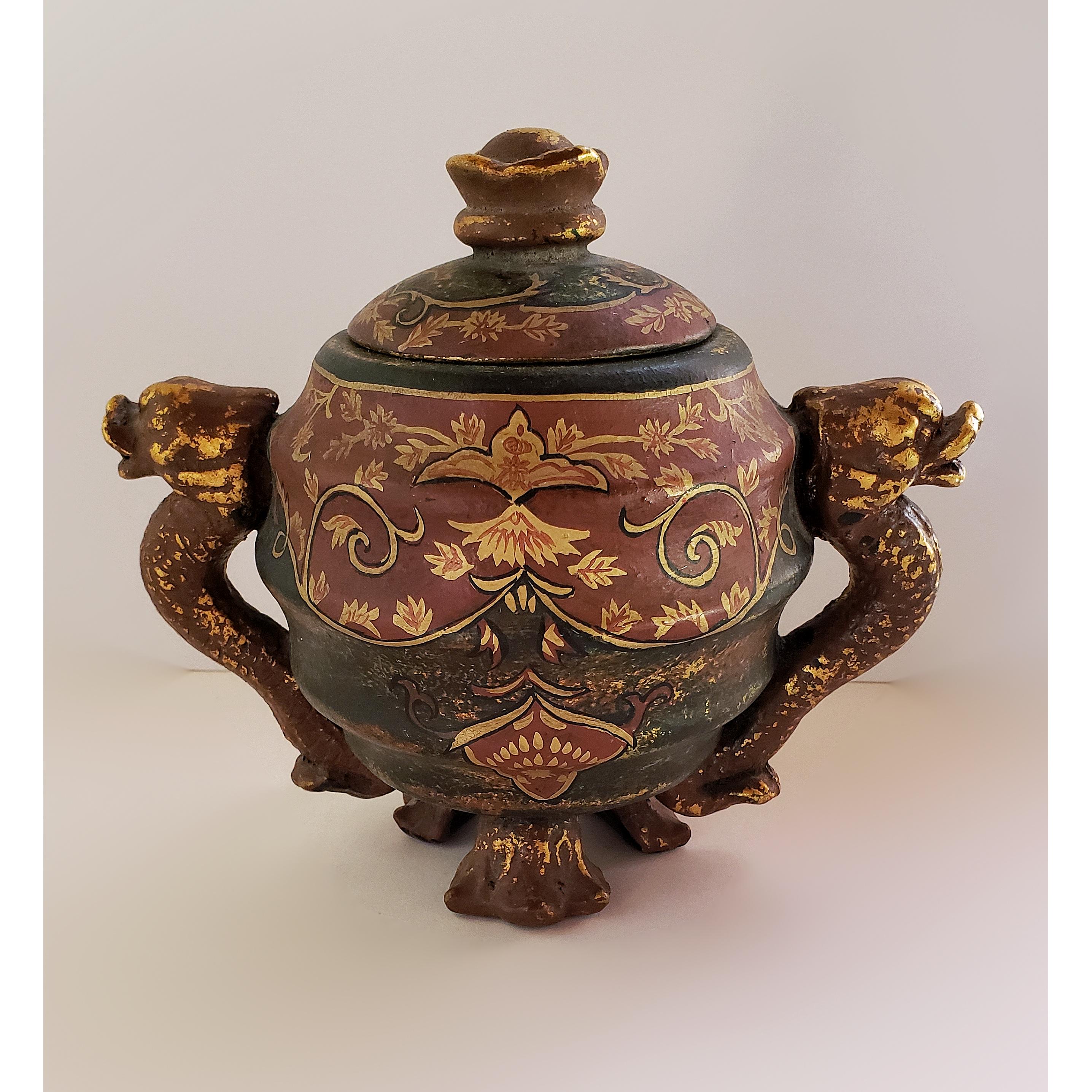中国　ドラゴン持ち手の陶器壺 Dragon-Handled Amphora 三彩双龙耳瓶| The Art Institute of Chicago