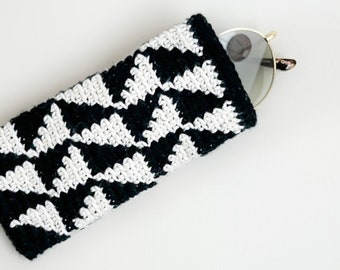 Crochet Pattern: Shine On Glasses Case