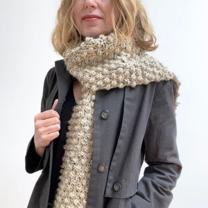 Chunky Crochet Scarf Pattern: Bubble Wrap Scarf