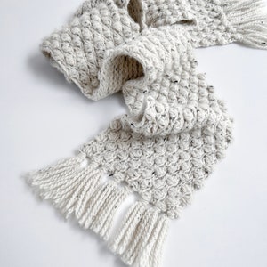 Crochet Pattern: Bubble Wrap Scarf with Fringe