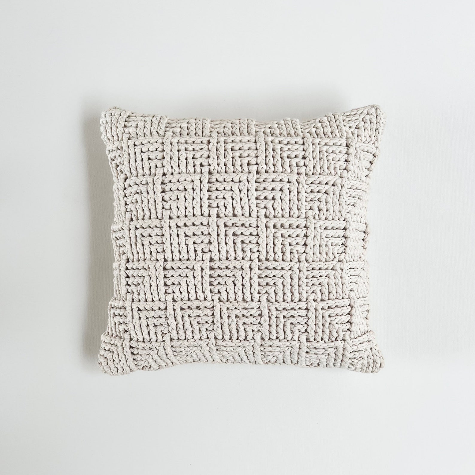 Crochet Pattern: Textured Crochet Throw Pillow - Etsy