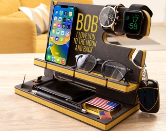 Organisateur de bureau, station d'accueil personnalisée en bois pour téléphone portable, tablette, portefeuille, essentiels, support de rangement, bureau, table de nuit, cadeaux pour hommes