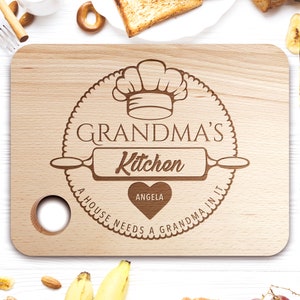 Grandma custom cutting board, Custom Engraved Cutting board, Grandma's Kitchen, Mom Gift, Mother's Day Cutting Board