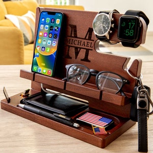 Gepersonaliseerd dockingstation, perfect als verjaardagscadeau voor beste vriend, cadeau voor mannen op Valentijnsdag, cool cadeau voor vaders en vaders cadeau