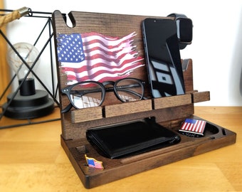 United States Flag Gifts , Patriotic Gifts , USA , Wood Docking Station, Gifts for Pops, Grandpa American Gifts, Patriotic Gifts for Men