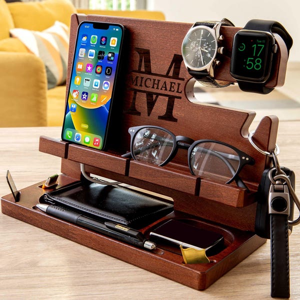 Personalisierte Dockingstation, perfekt als Geburtstagsgeschenk für den besten Freund, als Geschenk für Männer zum Valentinstag, als cooles Geschenk für Väter und als Geschenk für Papa.