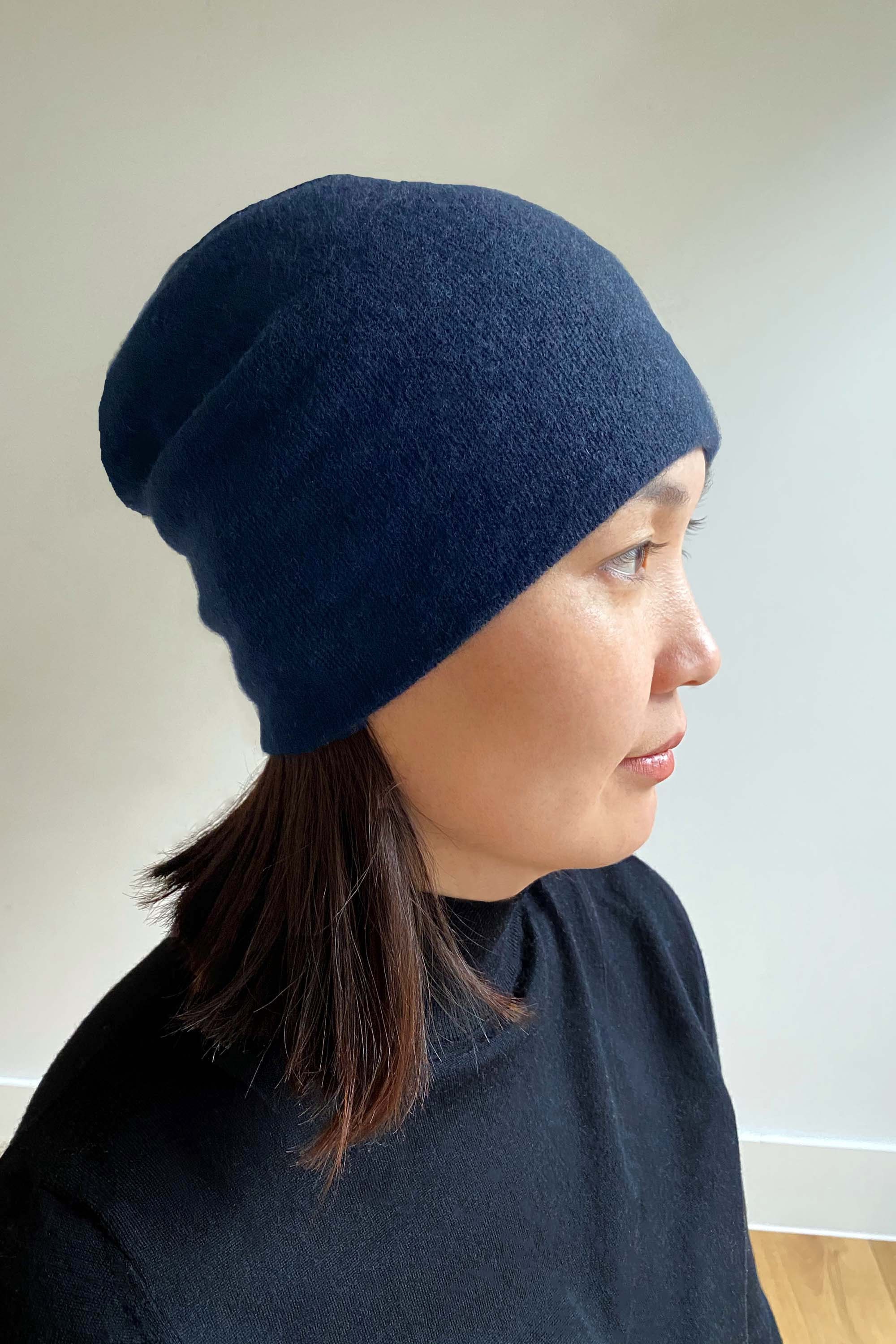 Qi Cashmere  Hat and Scarf Set, NIB, Navy F32319s.jpg main image 3