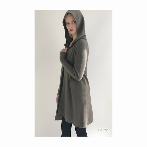 Open store hooded cardigan