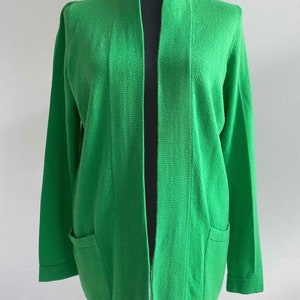 Boxy cashmere cardigan with pockets in Spring green, Lightweight knit cardigan, Loose sweater cardigan, Custom order in your favourite color