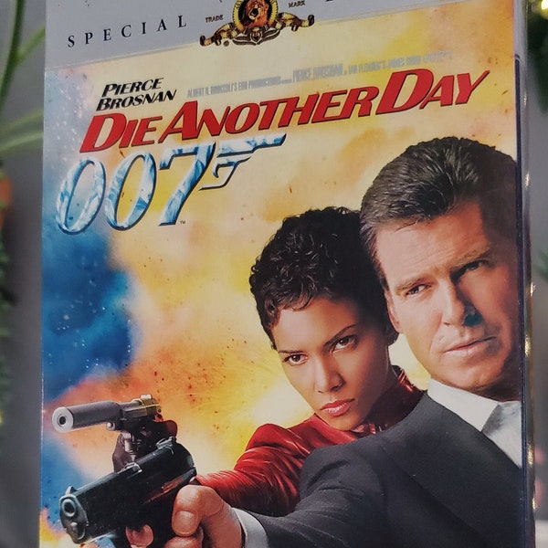 Die Another Day VHS, stars Pierce Brosnan and Halle Berry, MGM Special Feature Edition, Captured & Abandoned by MI6