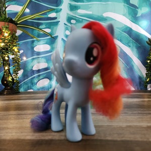 Rainbow Dash Pegasus Pony: Gen 3 Hasbro MLP Collectible