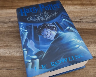 Harry Potter et l'Ordre du Phénix, de J.K. Rowling, 5e roman de la série Harry Potter, Le retour subreptice de Lord Voldemort