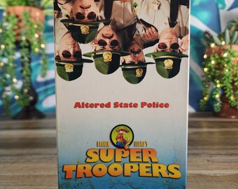 Super Troopers VHS, Altered Sate Police, stars The Broken Lizard Comedy Group, Hilariously Funny! Vintage VHS Video