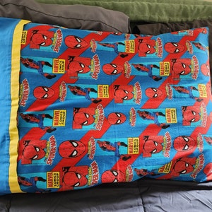Federa per cuscino Spider-Man, Marvel Comic Group The Amazing Spider-Man Federa per cuscino, Federa per cuscino di dimensioni standard in cotone/poliestere fatta a mano