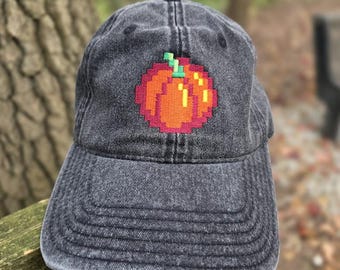 Bestickte Kürbis Cap aus Baumwolle | Stardew Valley inspiriert Herbst Merchandise Puff Stickerei Dad Hat | Herbstliche Gemütliche Gamer