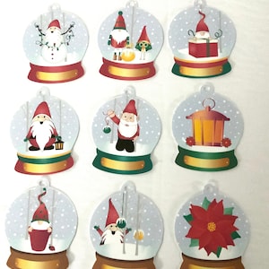 Tags de boule à neige gnome . Coccinelle , neige , père Noël , lumières , fleur , oiseau , cadeau , plaque