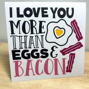 Carte de Saint-Valentin bacon et œufs , grésillement , cuisine , cœur , amour , cadeau , spécial , soin