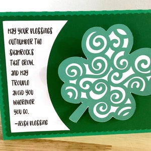 Carte trèfle flottant avec bénédictions irlandaises , intérieur vierge , imprimé , vert , chance , cadeau