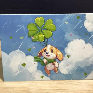 Carte pour chien de la Saint-Patrick , trèfle , porte-bonheur , nuages , printemps , vert , irlandais