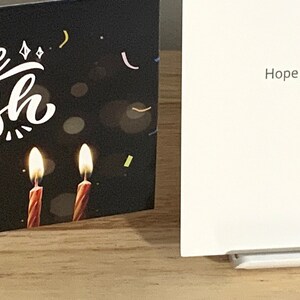 Carte de Joyeux anniversaire , Cupcake , Bougies , Sprinkles , Arc-en-ciel , Enfants , Adultes , Étoiles , Confettis