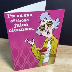 Carte de bande dessinée de joyeux anniversaire , Vieux , Gâteau , Chien , Vodka , Régime , sincère , Jus de fruits , Amusement