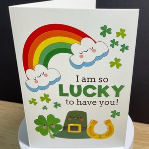 Carte de la chance de vous avoir pour la Saint-Patrick, ami, famille, conjoint, arc-en-ciel, nuages, trèfles, trèfles, chapeau, fer à cheval