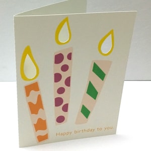 Carte de joyeux anniversaire , Vierge à l'intérieur , Bougies , Enfants , Ados , Adultes , Fun , Fête , Ballons , Gâteau