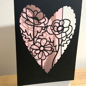 Carte coeur de fleur de renoncule , Carte de Saint-Valentin , Vierge à l'intérieur , Élégant , Beau , Rose , Doux , Amour