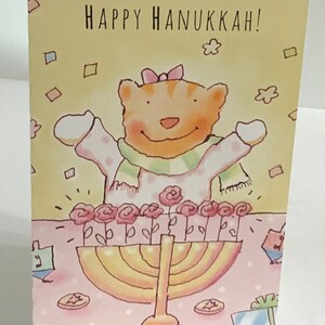 Carte Happy Hanukkah , Intérieur vierge , Imprimé , Dreidel , Menorah , Célébration , Lumière , Bougies , Merveilles , Miracles , Famille
