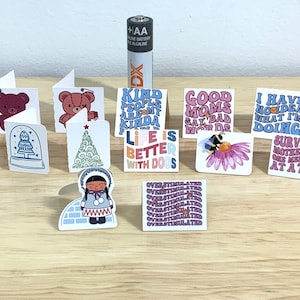 Micro mini cartes de voeux , Poupées , Objets de collection , Maison de jeu , Enfants , Petit , Mignon , Présentoir