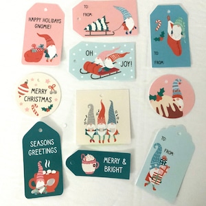 Mots clés Gnome , Noël , Hiver , Vacances , Hot Coco , Enfants , Adultes , Adolescents , Famille , Amis , Traîneau , Musique