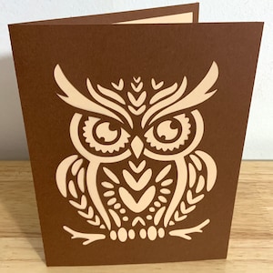 Art populaire hibou, marron, beige, huée, plumes, oiseau, nuit, bonjour, juste parce que