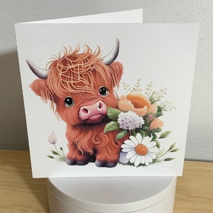 Carte Baby Highland Cow , Imprimée , Vierge à l'intérieur , Fleur , Nature , Jardin , Veau , Printemps , Été