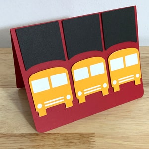 Carte de rentrée scolaire , Bus scolaire , Jaune , Enfants , Étudiants , Enseignants , Devoirs , Livres , Principe